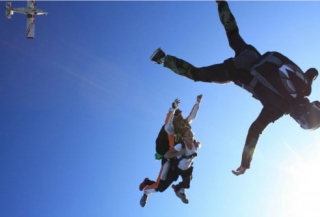 与 Skyspirit 一起在 Var 进行双人跳 83 